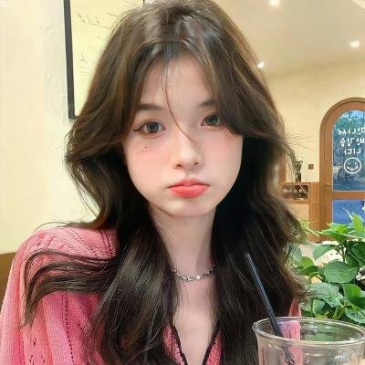 单车上的少女